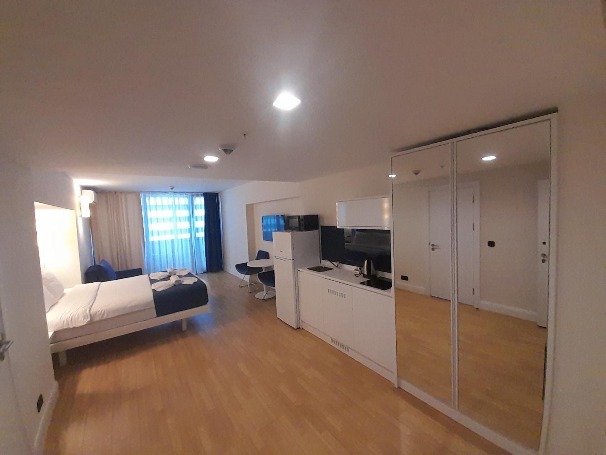 Smart Aparthotel Orbi City バトゥーミ エクステリア 写真