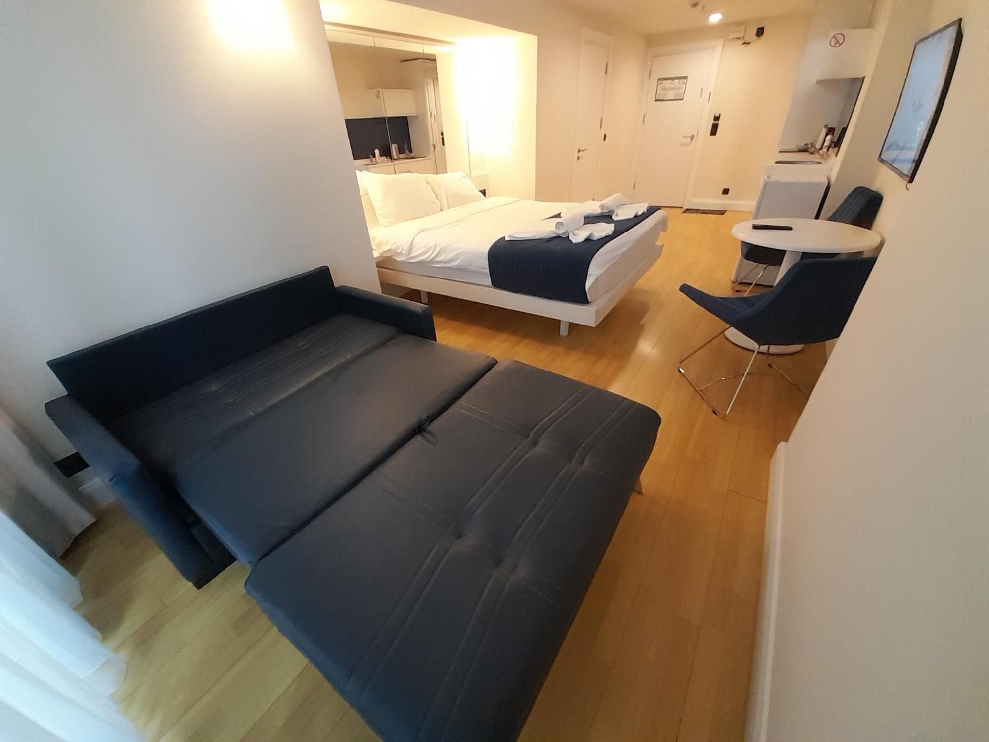 Smart Aparthotel Orbi City バトゥーミ 部屋 写真